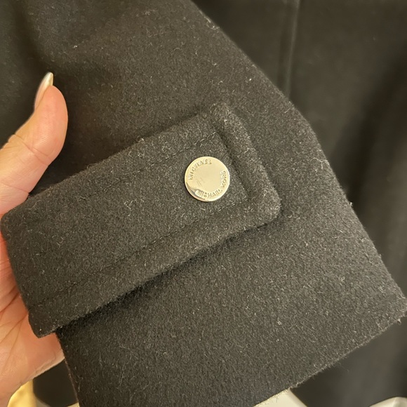 Wool coat - Picture 3 of 6